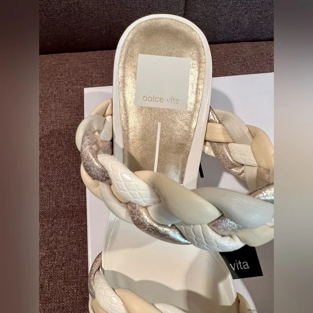 Dolce Vita Paily sandals - Picture 8 of 11